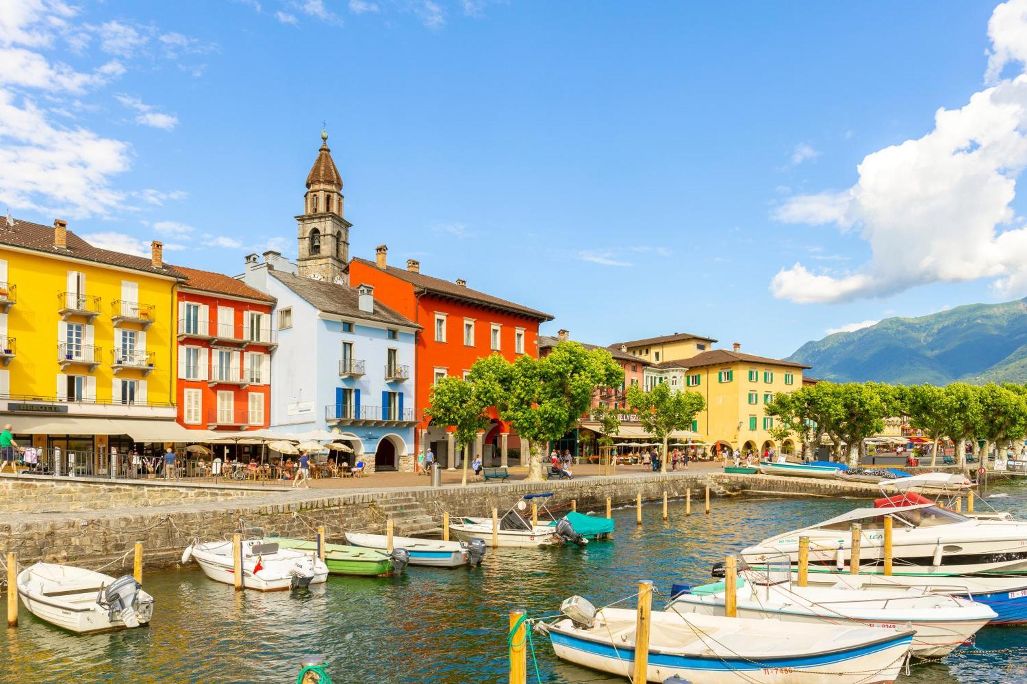 Yellow View Apartment - Happy Rentals Ronco sopra Ascona Eksteriør billede