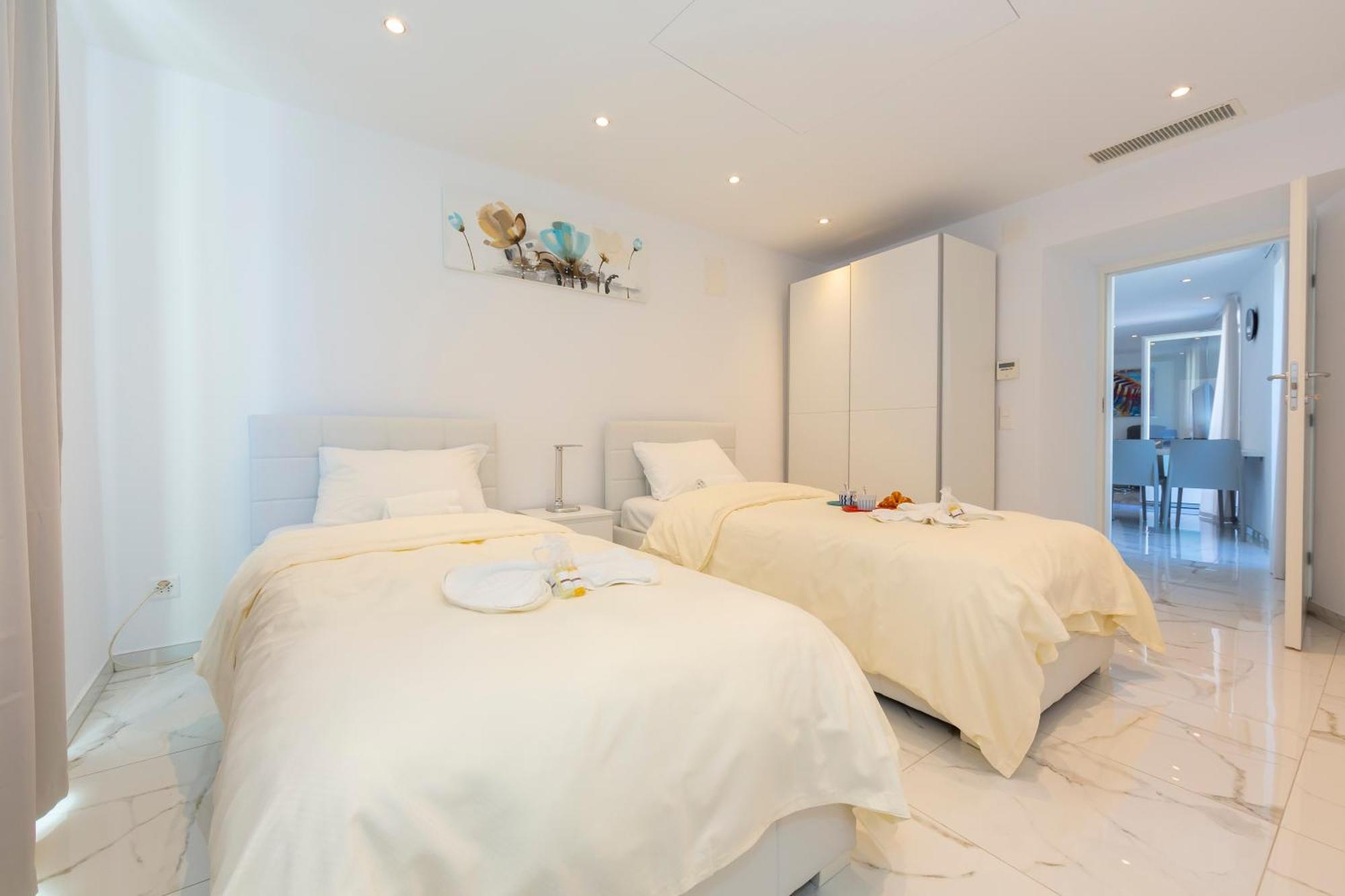 Yellow View Apartment - Happy Rentals Ronco sopra Ascona Eksteriør billede