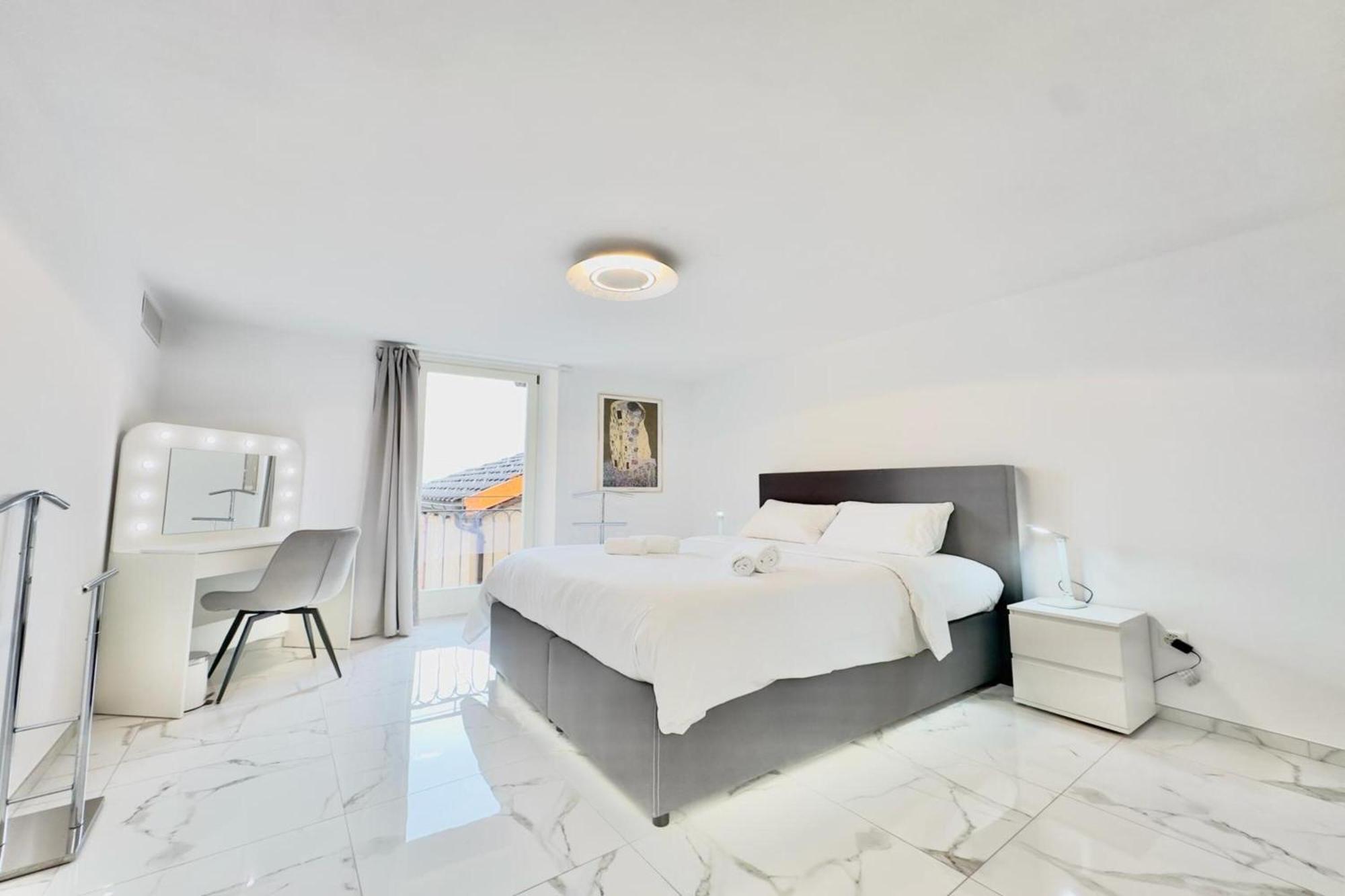 Yellow View Apartment - Happy Rentals Ronco sopra Ascona Eksteriør billede