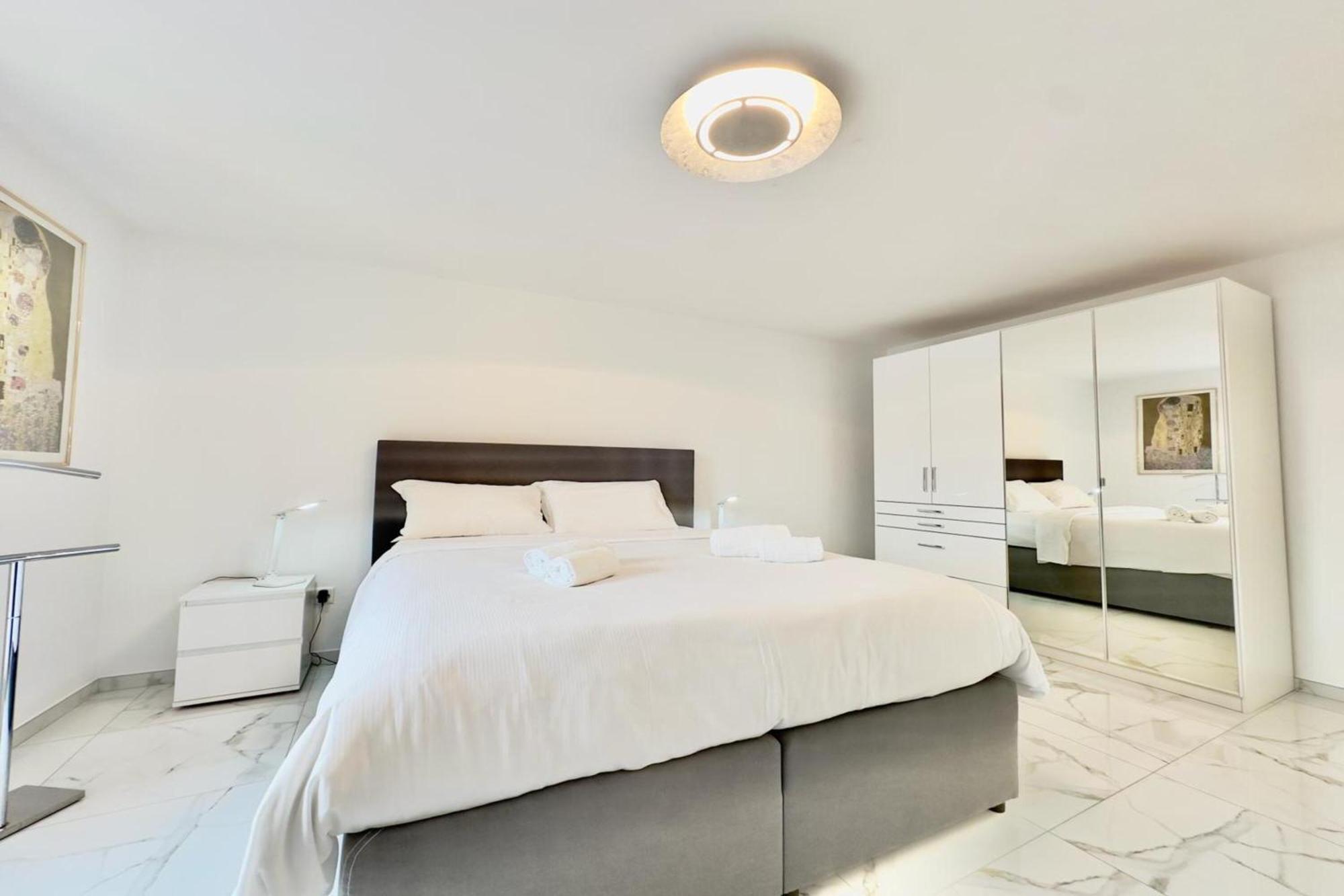 Yellow View Apartment - Happy Rentals Ronco sopra Ascona Eksteriør billede